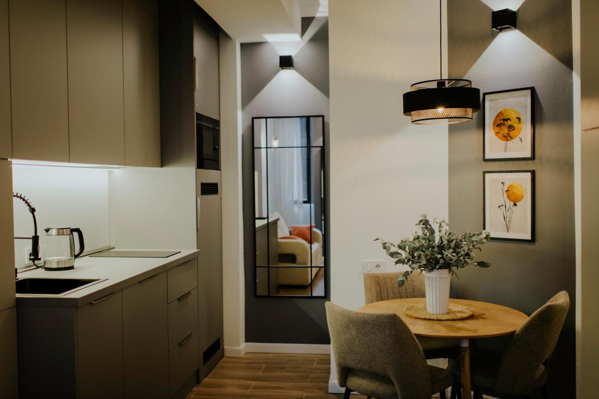 Skyline Luxury Suites Тбілісі Екстер'єр фото